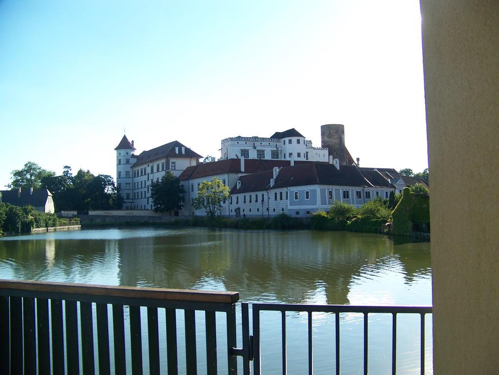 Studio Jindrichuv Hradec Exterior photo